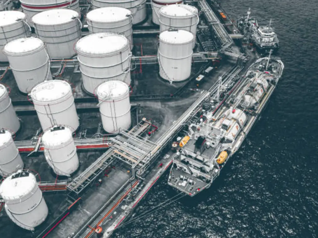 upstream vs downstream oil and gas 6